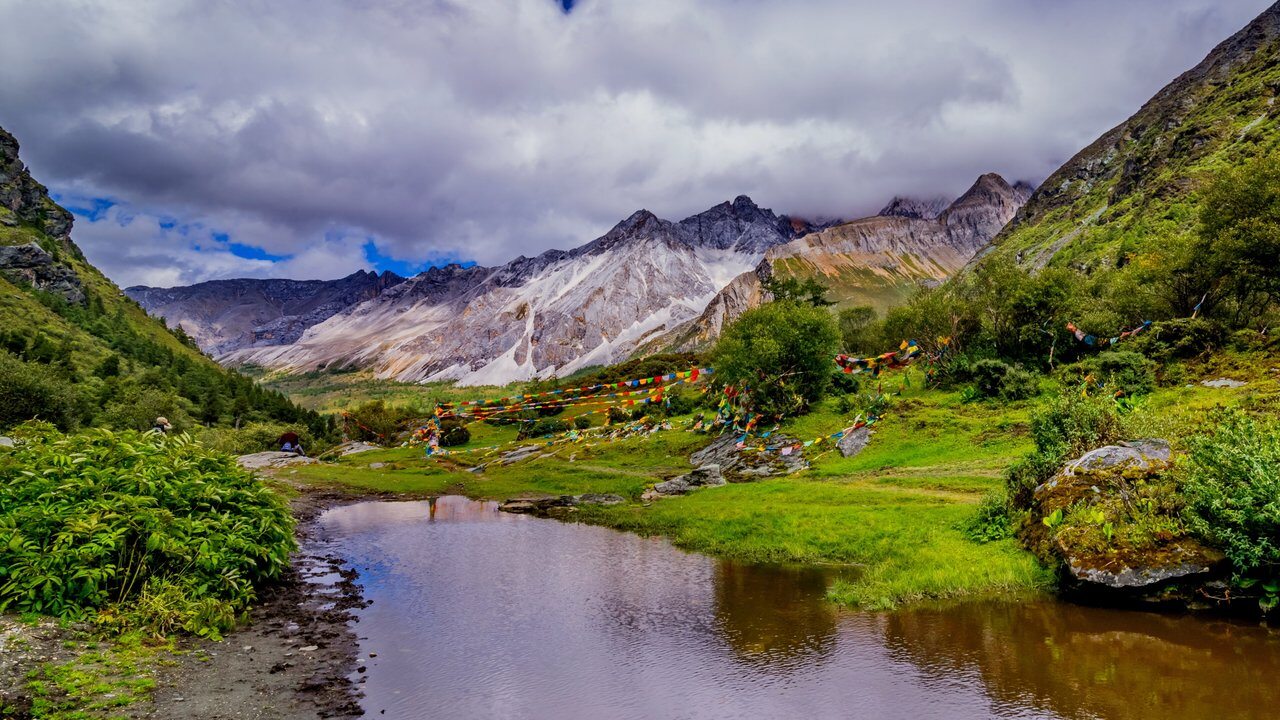 Daocheng County